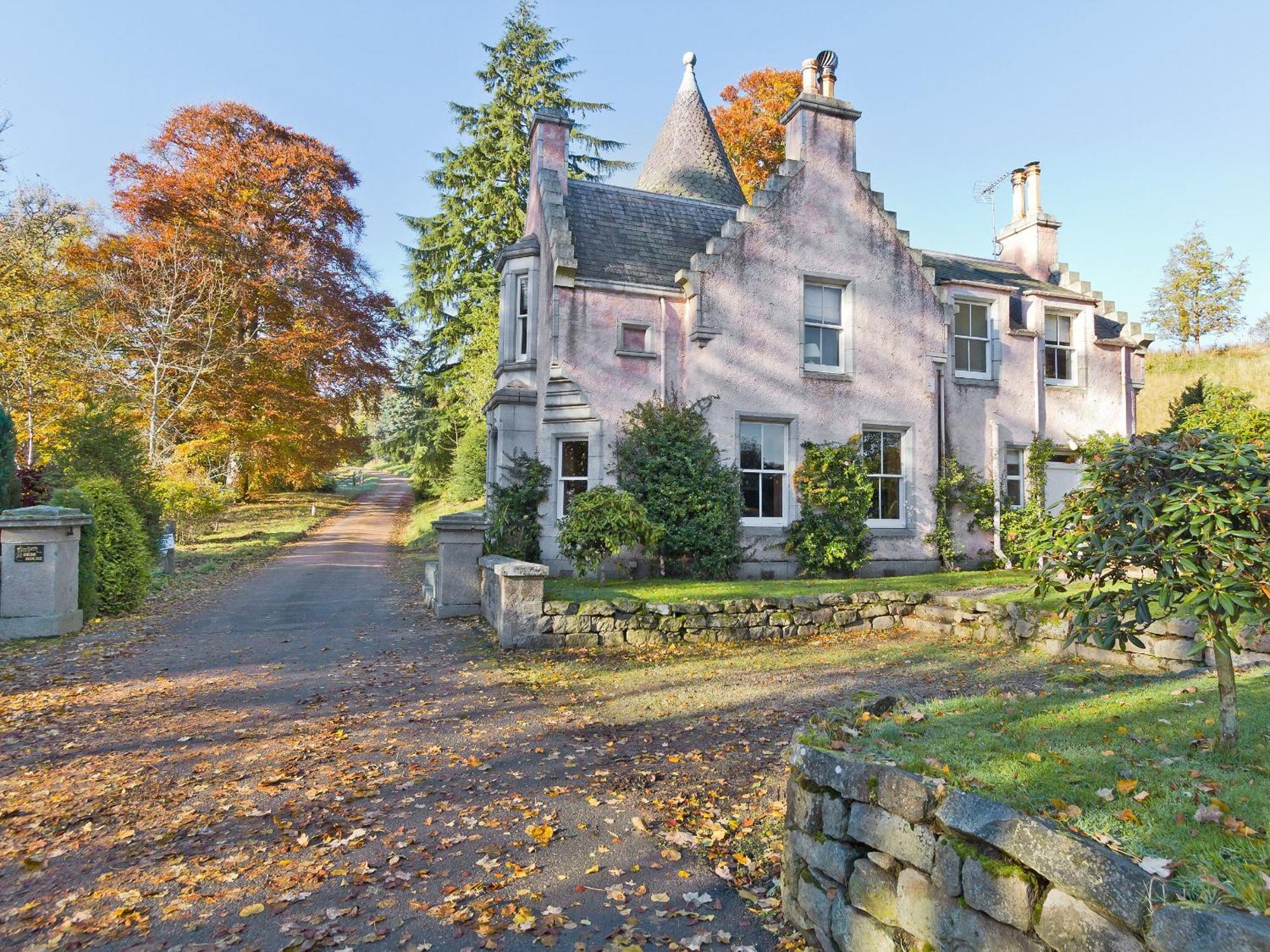 Dess Lodge Kincardine O'Neil Exteriér fotografie